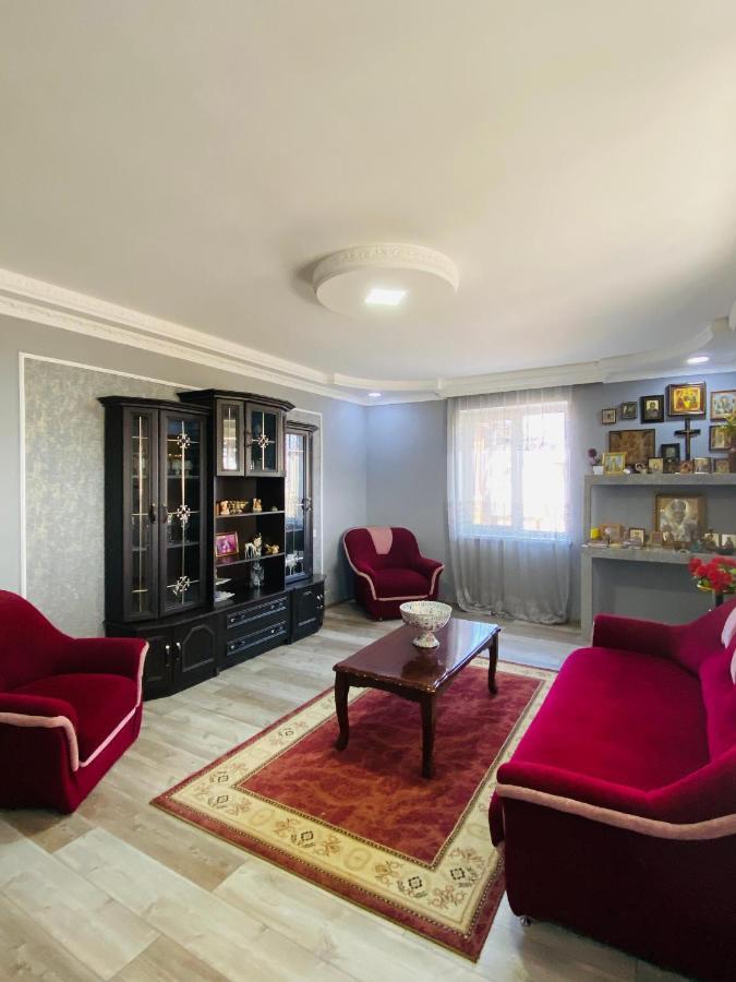 Mamuka'S Guesthouse Udabno Luaran gambar